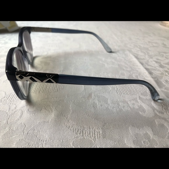 - Brand new Burberry Blue Gradient Woman’s Frame - Picture 4 of 7